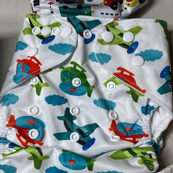 Baby Washable Reusable Baby Cloth Diapers & 4 Inserts - Picture 4 of 10